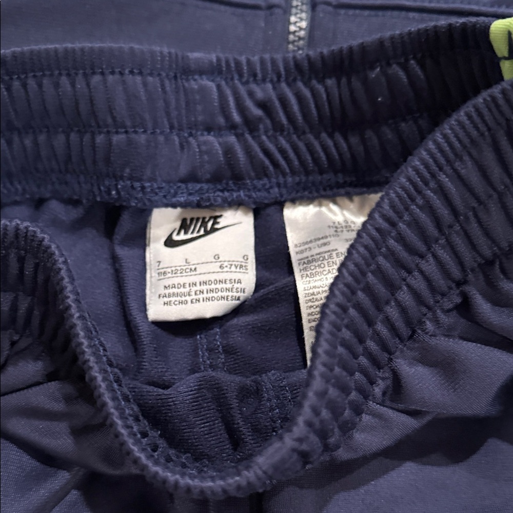 Nike Dark Blue Tracksuit with Bright neon Green Stripes, size 7 - Picture 5 of 6